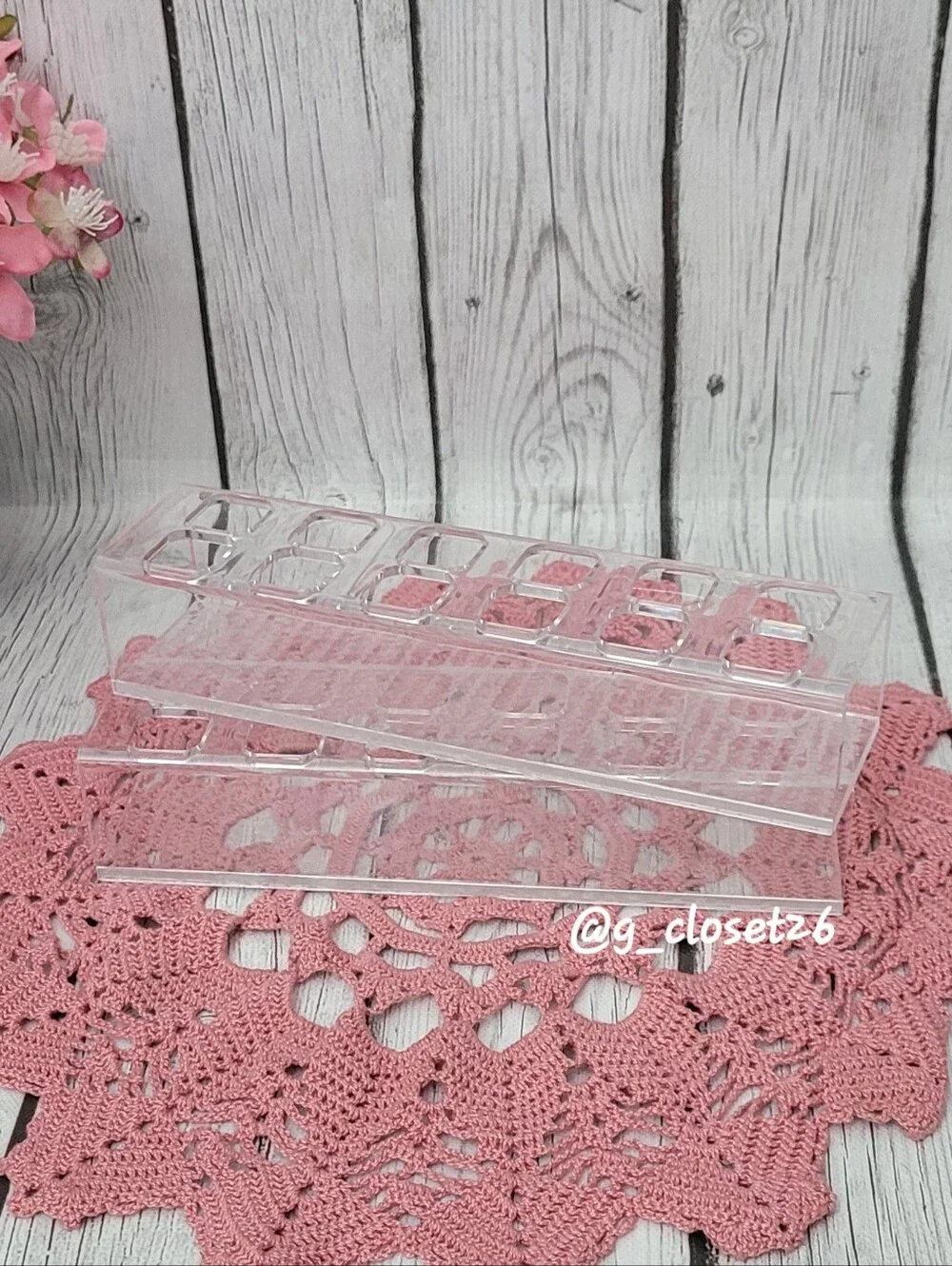 N/A clear acrylic